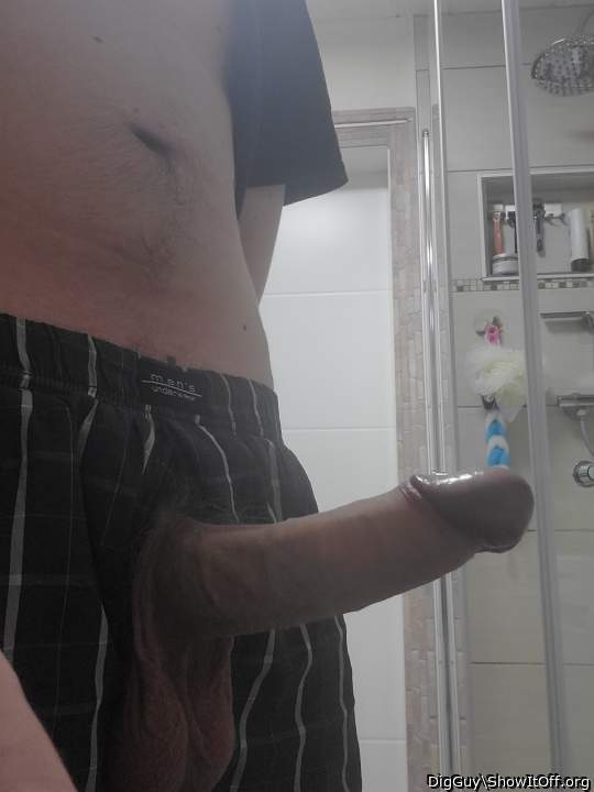 I'd drop to my knees to suck a load from your hot thick cock