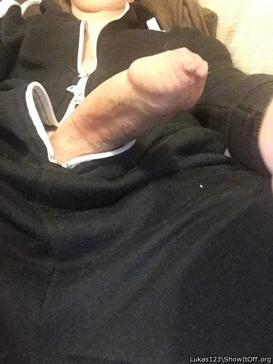 Photo of a schlong from Lukas123