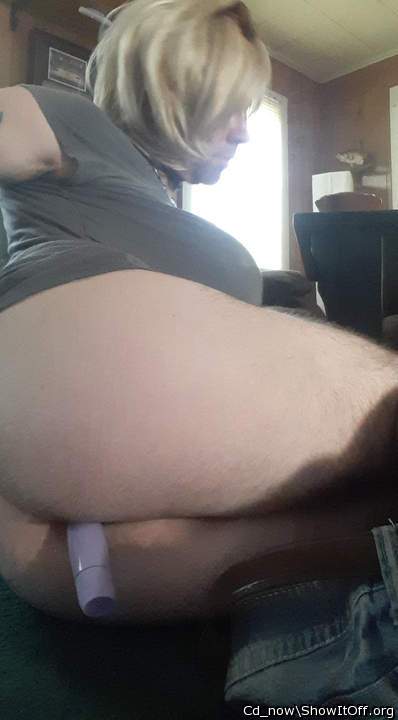 wish that was my cock in that hot ass!!!
