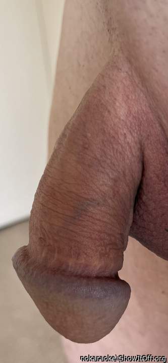 Mmm, nice thick cock. Love to feel your huge knob squirt dow