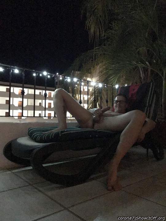 Photo of a short leg from corona7
