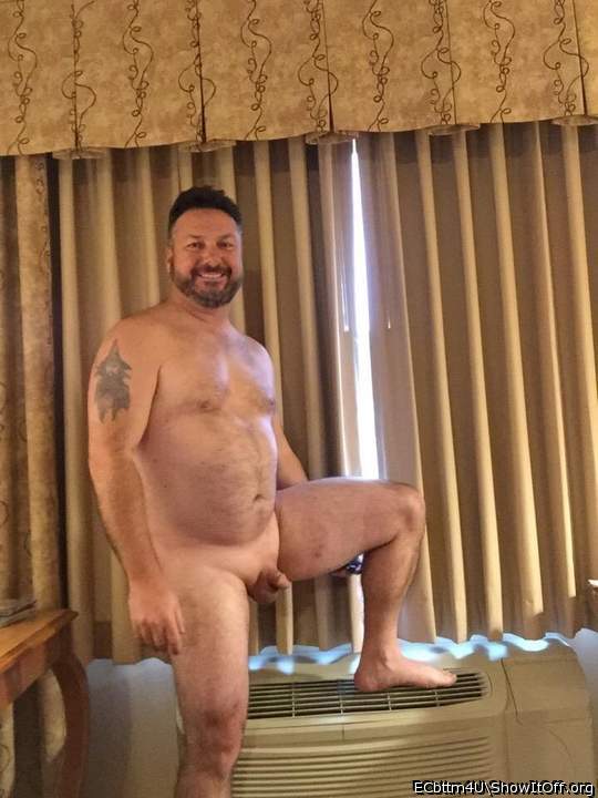 o yes very handsome, i love to suck 