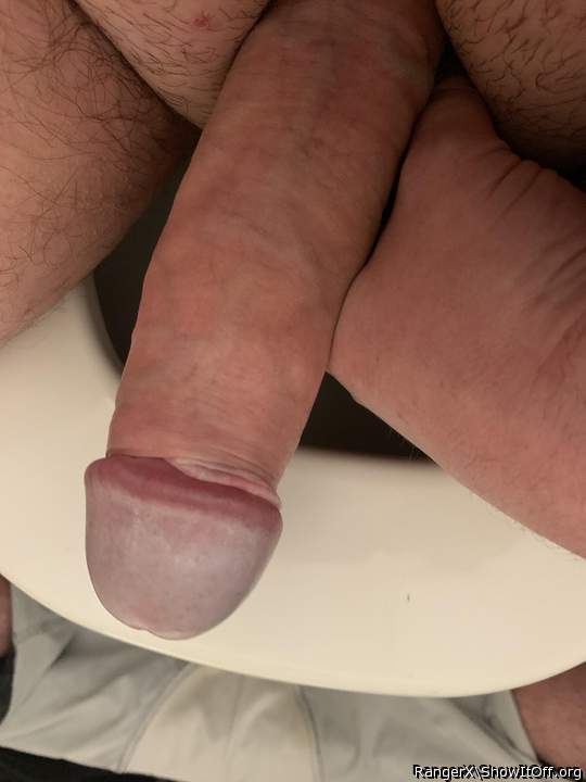 I'd love to frot with that gorgeous dick 