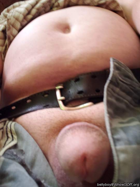 Perfect view... Let me take in my mouth.. I wanna feel it gr