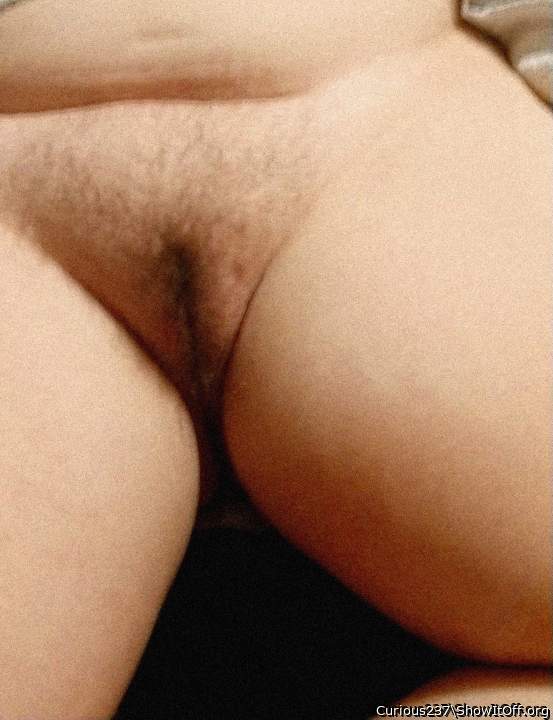 Sweet pussy!  Looks like it needs my tongue and cock. NICE!