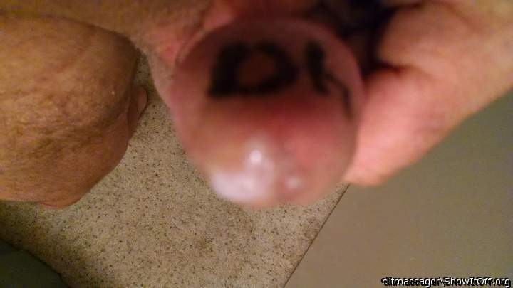 Photo of a middle leg from clitmassager