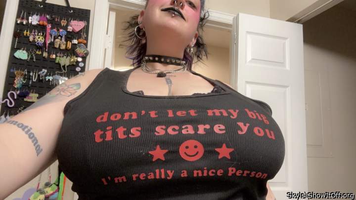 OK, gotta admit, the shirt is Funny &#128514;&#129315;&#1280