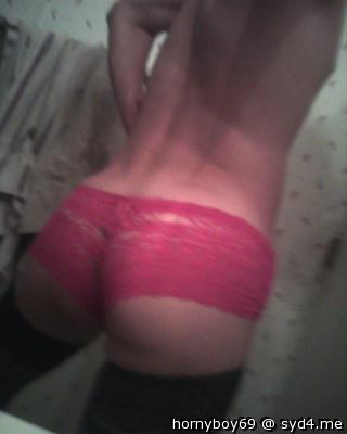 Sexy as hell!!! Mmmm....