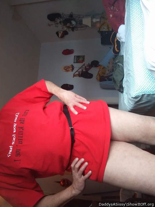 &#128087;   in.  a sexy. N red.  I\'m  Dressed4. Cock Getin sucsess&#127951