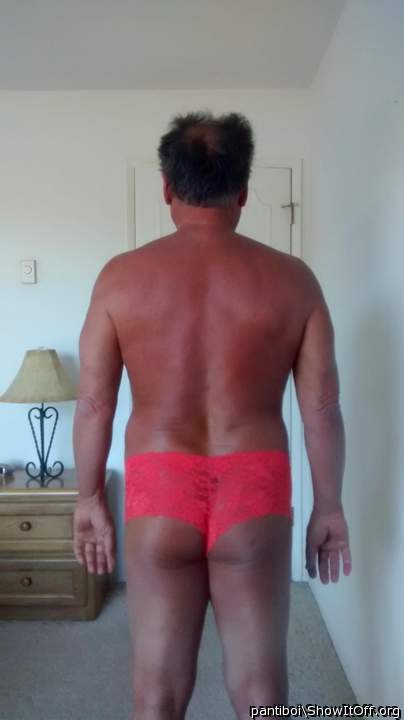 this red one kinda cheeky from behind
