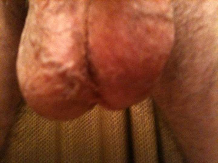 I absolutely love sucking on beautiful balls!