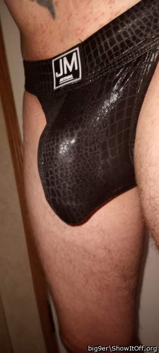 Photo of a short leg from big9er