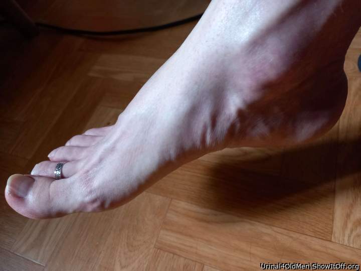 First toe ring &#9825;