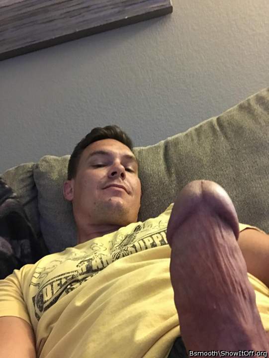 A pretty cock and a beautiful face! &#10084;&#65039;