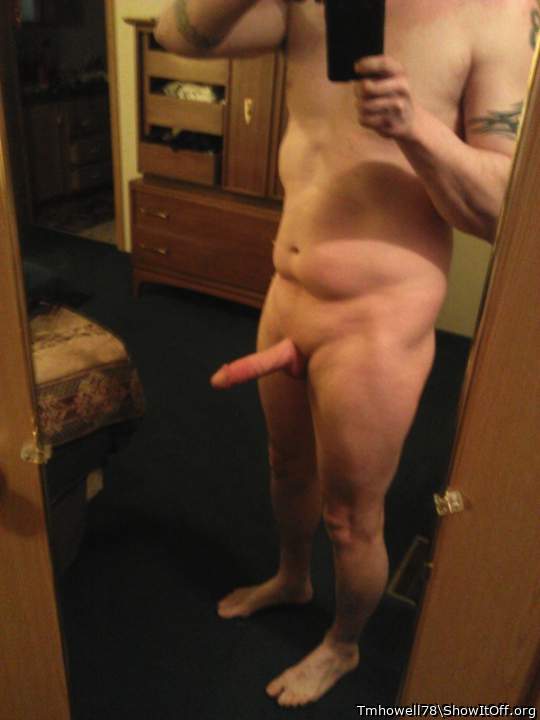 If you got it Flaunt that SEXY STUFF STUD! WEW HOO AIRPLANE 