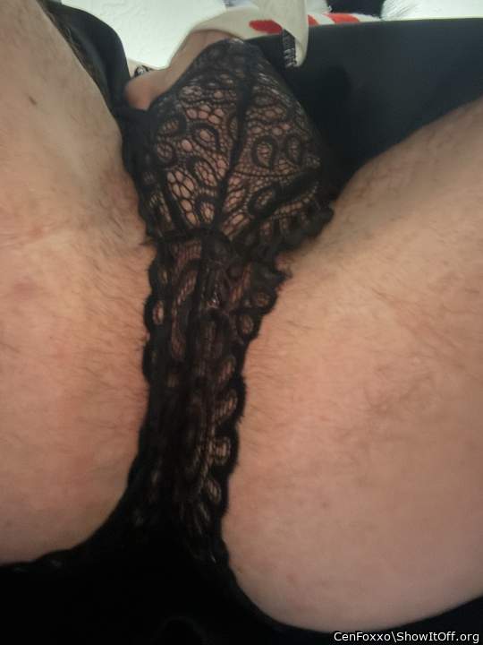 Photo of a bald-headed mouse from CenFoxxo