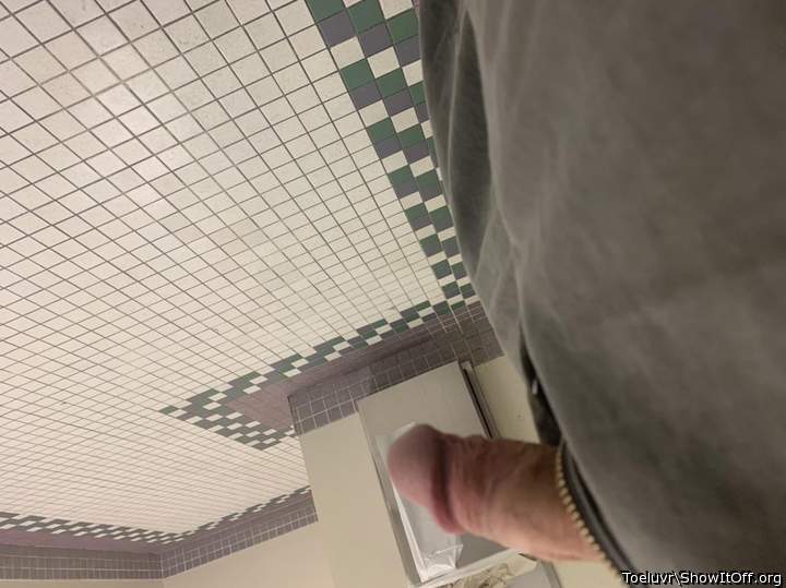 Photo of a third leg from Toeluvr