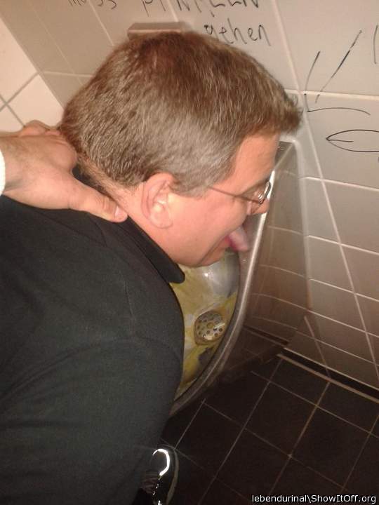 Adult image from lebendurinal