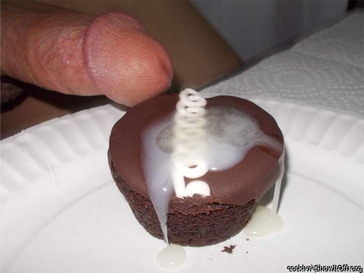 Looks so very delicious, can we cut it in half and share?   