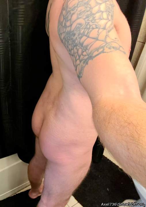 Thats a great photo of your bum.