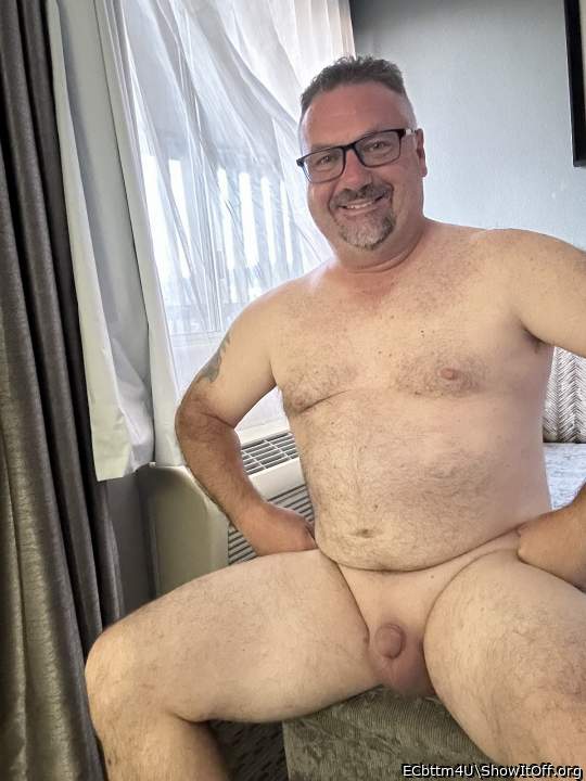 Photo of a bat from ECbttm4U