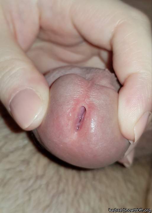I like this view of your bare head, sweet lips 