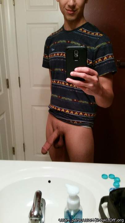 Photo of a third leg from Asian_Persuasion