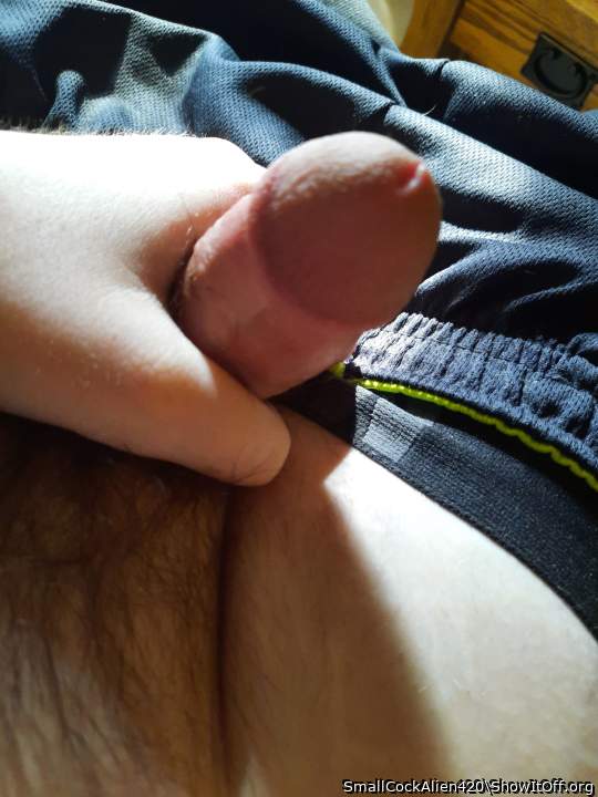 Photo of a short leg from SmallCockAlien420