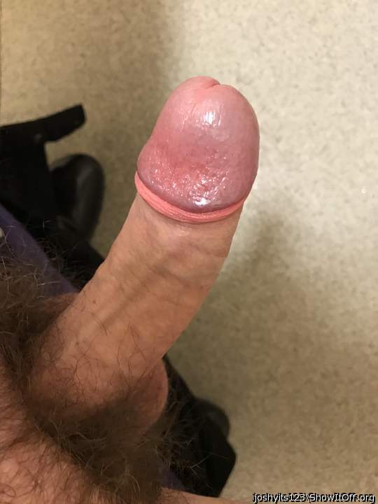 love your ridged band underneath the your glands they look p