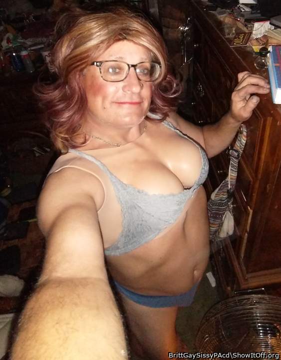 Cute lil sissy sub Britt