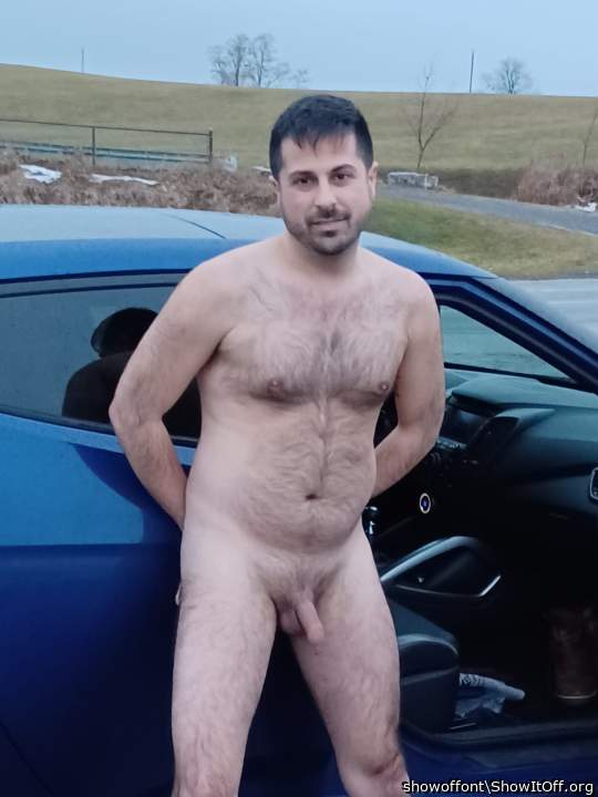  good looking guy like must make out plenty 