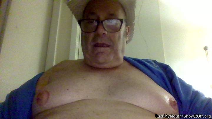 I get pleasure out of sucking cock and swallowing cum load