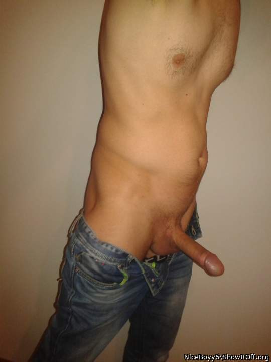 Photo of a pecker from NiceBoyy6