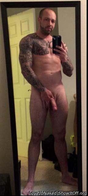 Naked guy selfie