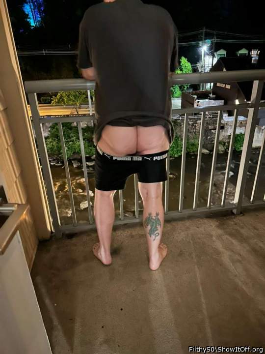 Balcony butt