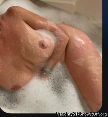 Is there space for another one in the tub? 