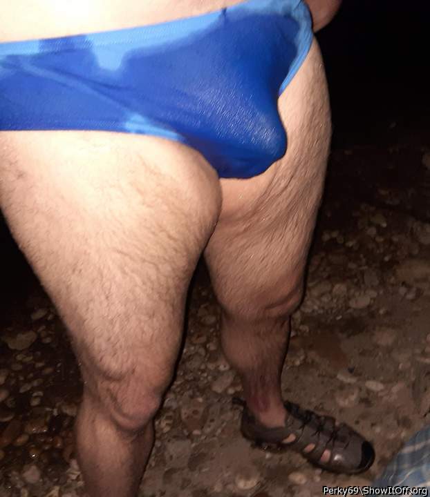 Love pissy panty bulge!  