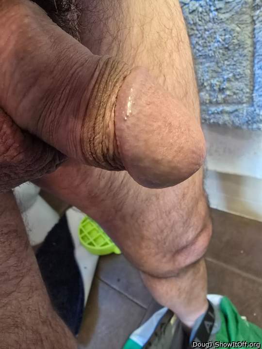 Mmmm. Nice cock! 