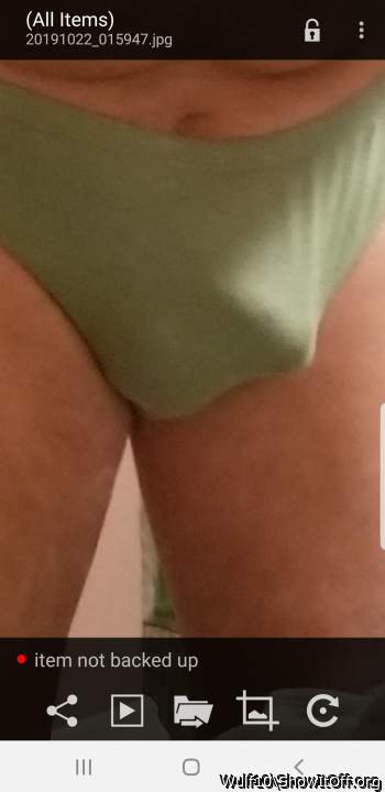 Wanna peek