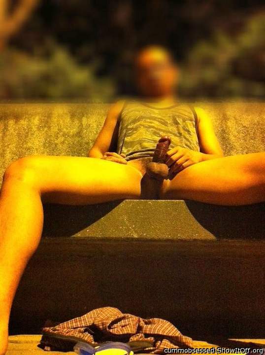 Photo of a schlong from cummobsessed
