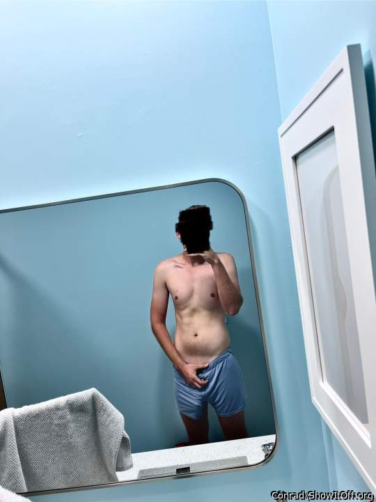 Photo of a middle leg from Conrad