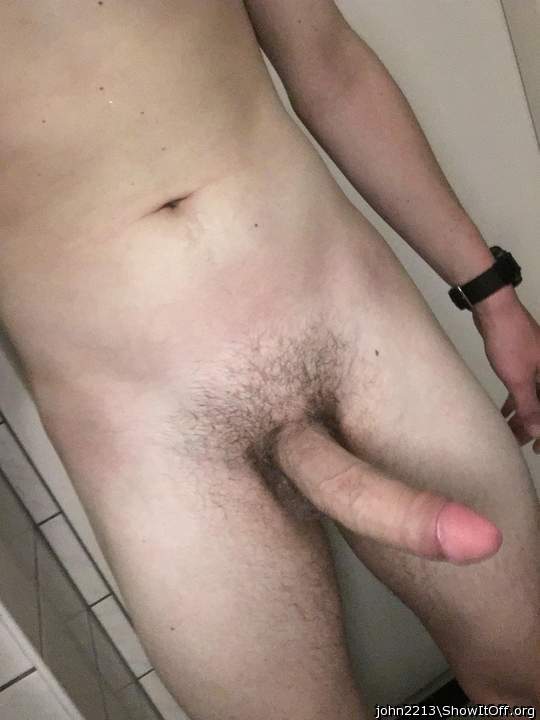 Sexy suckable cock!!