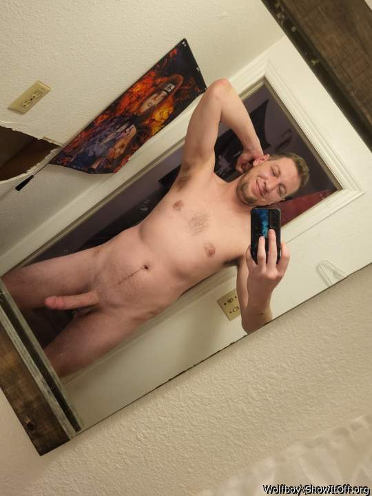 Just shaved and been hitting the gym 🐺