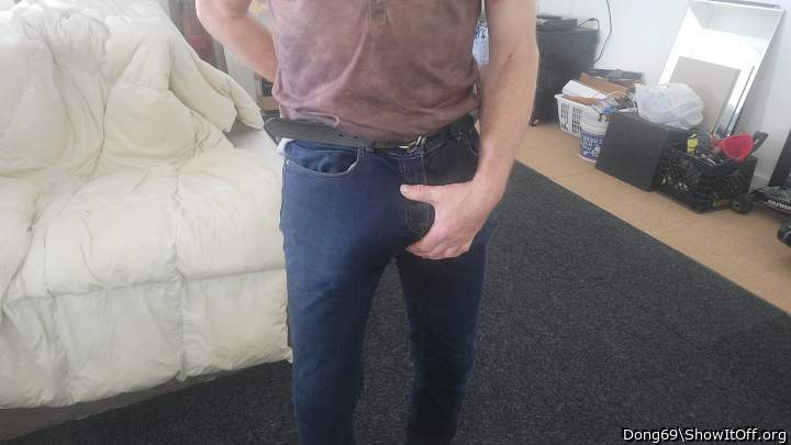 Hello guys I am the reason your girls hole feels so loose !!!!