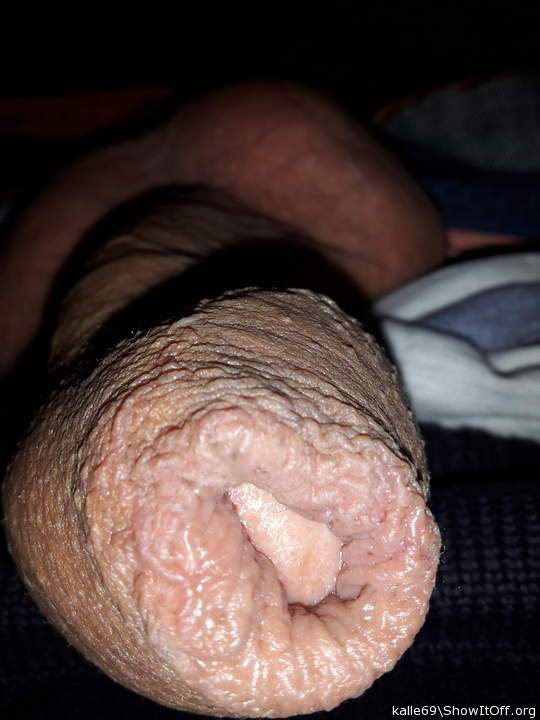 wrde gerne meine zunge unter deine vorhaut stecken mmmm   