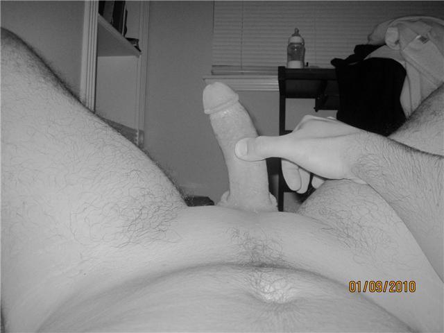 Photo of a bald-headed mouse from pasages20