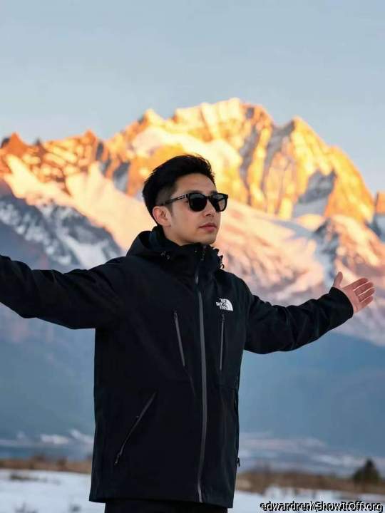 Photo of a jackhammer from edwardren