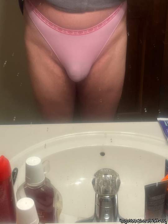 Photo of a pecker from Bigirl93