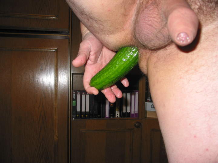 Adult image from nylonlover