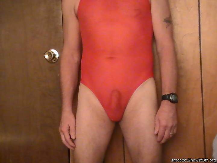Love to rub a big wet spot in that outfit.  